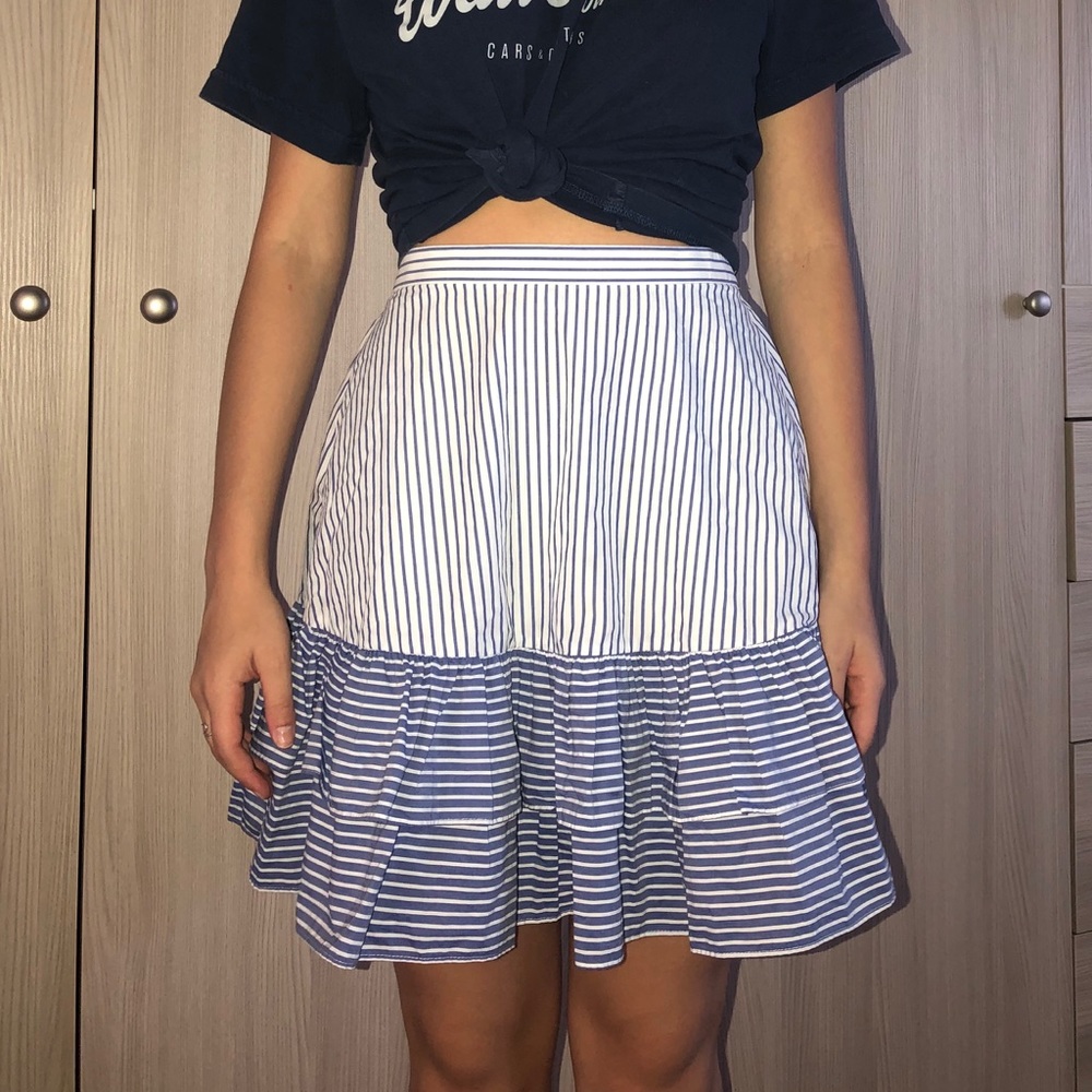 Adorable Jcrew pinstripe skirt! New with tags!!